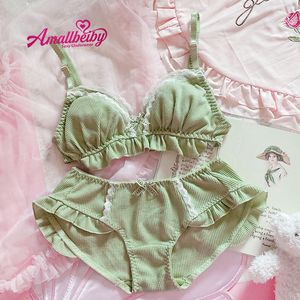 Bras set lolita söt söt ultra tunna behåar och trosor set prinsessan underkläder ruffle bh kort thong set för unga flicka underkläder sexiga flickor 230325