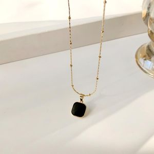 Pendant Necklaces Black Square Necklace For Women Classic Gold Color Metal Choker Jewelry Girl Collar Gift 2023