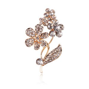 Brosches Pins 1st 33x55mm Esquisite and Fashion Korean Geometric Flower Brosch Rhinestone Alloy for Women Wedding Dress Accessories