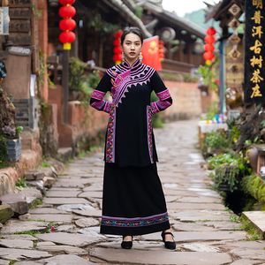 Traje de dança folclórica do cenário nacional bordou a roupa de traje elegante de roupas femininas da Dai