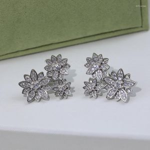 Orecchini posteriori marca di gioielli adorabili da donna fiore di ciliegio clip per orecchio fiore squisito accessorio per feste di compleanno regalo per ragazza