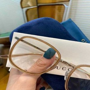 10% de desconto em designer de luxo Novos óculos de sol masculinos e femininos 20% de desconto em lente de miopia de face marrom larga com leite de coco com lentes de miopia slim com fator de potência de óculos quadrados coreanos