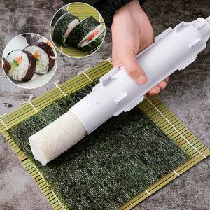 Sushi Tools Quick Sushi Maker Roller Rice Mold Vegetable Meat Rolling Gadgets Sushi Device Making Machine Kitchen Ware Bento Accessories 230327
