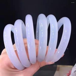 Yunnan, Chinabangle Natural White Agate Jade okrągłe paski Bransoletka Elegancka lekka prezent Banles dla kobiet mężczyzn