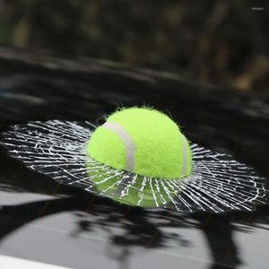 Vägg klistermärken 3D bil rolig styling boll träffar fönster hem klistermärke själv baseball fotboll tennis basket trasig glas dekal