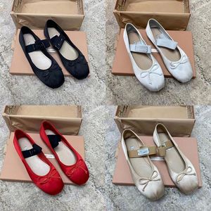 Brand walking flat shoes mule comfortable luxury dress casual shoes designer shoes summer charm walking casual shoes female red ballet fat silk Mueller shoes.