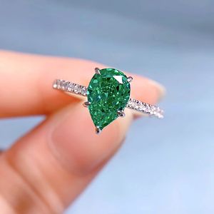 Pear Cut Diamond Emerald Ring 100% Real 925 Sterling Silver Party Wedding Band Rings for Women Bridal Promise Engagement Smycken