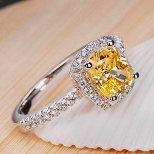 Solitaire Ring Anillo de lujo con piedra de circonita de cristal para mujer Color plateado blanco rosa amarillo anillos de compromiso Z0327