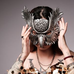 Партийные маскировки мужской и женской птицы в европейском стиле маски сцены сцена знаменитости Хэллоуин