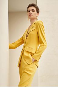 Kvinnors tvåbitar byxor avancerade fashionabla utländska stilar gul kostym kvinnlighet Kändis President Professional Trousers 2 stycken