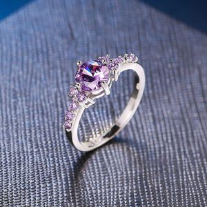 Pierścienie zespołowe pierścienie goth dla kobiet halloweenowe uroki z fioletowym cyrkonem gotyckie akcesoria gotyckie biżuteria nowa 2023 biżuteria dla dziewcząt R492 G230327