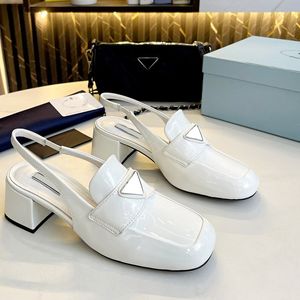 Klassiska kvinnors sandaler Mary Jane Dress Shoes Chunky Heel 5cm tofflor Runda tår Slides Patent Läder Slingbacks Ladies Retro Wedding Shoe For Party Summer Mule