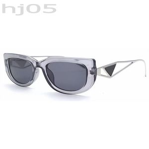 Óculos de sol para mulher Simplesmente glasses de sol PRAMO DE METAL COM TRIANGLE MODERNO Lunette Lunette Ocasiões formais maduras de sol para homens portáteis PJ074 B23