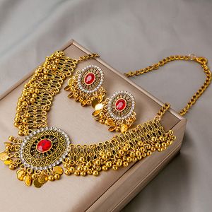 Zestawy biżuterii ślubnej luksusowe retro kryształowe zestaw biżuterii dla kobiet etniczne indyjskie złote kolczyki na naszyjniki ślubne