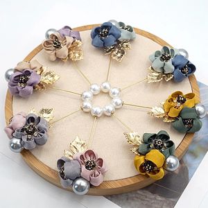 Fashion Ladies Ploth Art Fabric Flower Pearl Broche for Women Cardigan Shirt Shawl Shawl Pins de lapela Acessórios para jóias de casamento