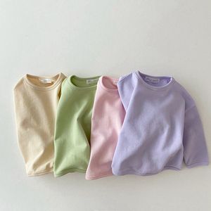 T-shirty Dzieci Bawełny przytulny cukierki Kolor długiego rękawu Tshirt Korean Baby Loose Causal Tops Boys Girls Base Shirt Ubrania 230327