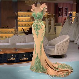 Party Dresses Prom Dress 2023 Luxury Mermaid Short Sleeve Deep V Neck With Train Beading Sequined Sexiga formella aftonklänningar för kvinnor