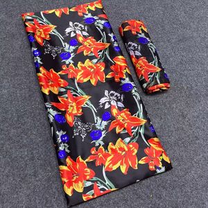 Popurlar Multi Colored Korea Fabric Chiffon Silk Material Tryckt Flower African Soft Satin Spets för att klä LS41,4yards och 2yards.