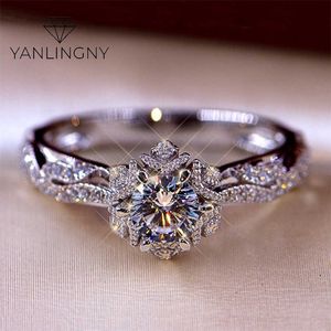 Band Rings Shining Snowflake Cubic Shape Wedding Rings for Women Ladies Holding Flowers Full Bling Iced Out Engagement Ring Fashion Jewelry Z0327