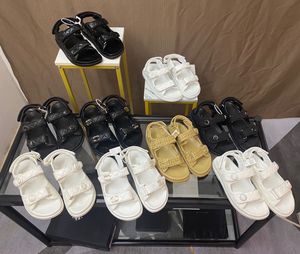 Mulheres senhoras bezerro pai sandálias acolchoadas verão designer sandles sapatos plataforma apartamentos salto baixo cunha diamante fivela sandália deslizamento no tornozelo cinta praia sapato flip flop