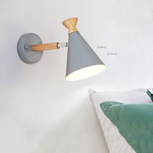 Vägglampor Moderna LED Solid Wood Lamp Lighting Restaurant Minimalist Macaron Style Light Living Room Decoration Sconces