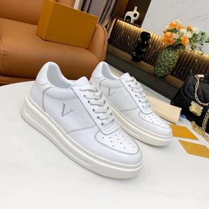 Paris Luxury Sneaker Designersko Fritidsskor läder Handgjorda Multicolor Gradient Brand Trainer Kvinna Löparsko Design Aces varumärke w275 003