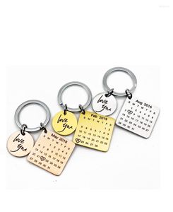 Kedjor DIY KeyChain Personlig kalender Hand snidad nyckelpresent till pojkvän flickvän privat anpassad