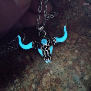 Pendant Necklaces Luminous Bull Head Necklace Glowing Animal Horn Skull For Women Men Glow In The Dark Jewelry Halloween Elle22