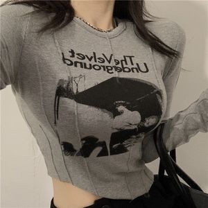 レディースTシャツグラフィックプリントクロップドトップ90Sビンテージ女性長袖スキニーTシャツY2K女性秋のティーハラジュクストリートウェア230327