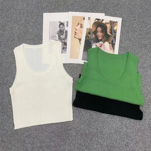 Womens Designer T Shirts Crop Top Spring and Summer Men's Women's T-shirt Tryck broderi Runda hem hals slitage Fashion Pure Short