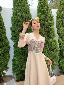 Abiti casual v Neck Floral ad alta vita Vintage Vintage Romantico Spring Fashion Long Elegante vetemznt femme Women abbigliamento de50lyq