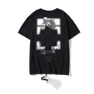 メンズTシャツ白いオーガニックコットン不規則な矢印夏の指ゆるいカジュアル半袖男性と女性印刷された手紙