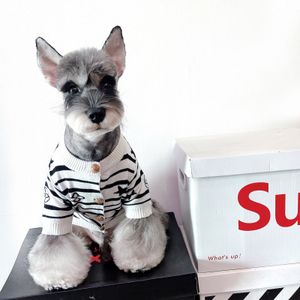 Vestuário para cães roupas de estimação para cães para cães para cães pequenos Pets Clothing bulldog star bordado de suéter quente para chihuahua algodão casaco pc1803 230327