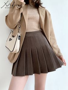 Saias de lã Salia de inverno de outono para mulheres Mini saias de lã Saias de inverno Escola de inverno Saias plissadas de tênis curto com shorts Mulheres 230328