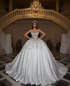 Luksusowa suknia balowa sukienki ślubne bez rękawów V Cearówki Aplikacje Waczkie bez ramiączki suknie ślubne Diamenty Formalne sukienki plus size na zamówienie Vestido de novia