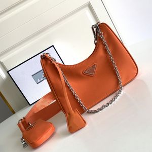 Prades Bag Sale 3 Parça Adam Kadın Lüks Tasarımcıları Çantalar Yüksek Kaliteli Çantalar Cleo Hobo Cüzdanlar Naylon Zinciri Leydi Çanta Çantası Crossbody Toes Fashion Walle 147