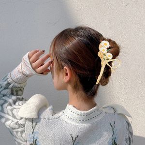 Koreanska klämmor Fashion Gold Flower Geometric Hair Clips Metal Hair Claw Daisy Hair Clip Headband Hairpin Hair Crab Kvinnor Hårtillbehör