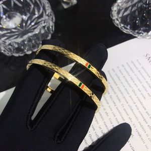 Designer Gold Plated Bangle Bracelets Stainless Steel Letter Nail Bracelet Brand Logo Love Bracelet with Box Simple Design Jewelry Springtime Couple Gift Bangle