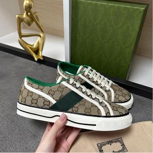 Tennis 1977 Canvas Casual Shoes Luxurys Designer Women's Shoes Italy Green and Red Net Randig gummisula Stretch Cotton Low-Cut Men's Sports Shoes With Box.