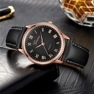 Armbanduhren Herren Vintage-Stil Uhr Hodinky Lederarmband Quarz Ceasuri Römische Zahlen Zifferblatt Roségold Gehäuse Business Uhr