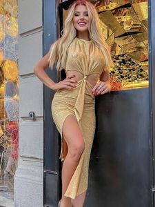 Sıradan elbiseler kadınlar yaz seksi sırtsız parıltı ışıltılı sarı içi boş out zincir mini bodycon custume elbise 2023 zarif parti kulübü