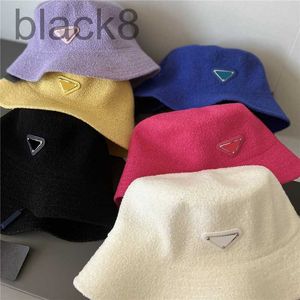 Designer Winter Fluffy Bucket Hats Triangle Designer Mens Sunhat Fashion Brand Fisher Hat For Men Women Beanies Fedora Caps Z2T2