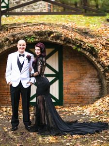 Party Dresses Gothic Black Lace Mermaid Wedding Dress Lång ärm se genom rygg svep tåg brudklänningar mantel de marie applikationer 230328