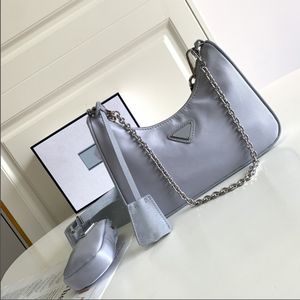 Prades Bag Sale 3 Parça Adam Kadın Lüks Tasarımcıları Çantalar Yüksek Kaliteli Çantalar Cleo Hobo Cüzdan Naylon Zincir Leydi Çanta Çantası Crossbody TooS Fashion Walle 555