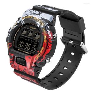 Relógios de pulso Sande Sports Men's Sports Assista à prova d'água One G Piece estilo Digital Fashion Seven Clocks Dragons