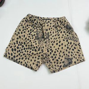 Calça infantil shorts 2023 Roupas de verão Roupas pretas Super meninos e meninas estampa de leopardo DOTTED Cotton Casual 230327