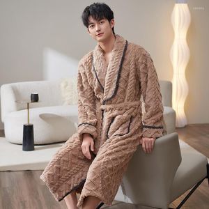 Men's Sleepwear Arrival Winter Autumn Casual Plush Coral Velvet Male Nightwear Men Bathrobe Belt Elegant Bathroom Spa Thick Flannel Robe