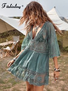 Kvinnors badkläder Fitshinling Deep V Neck Boho Beach Outing Sheer Sexy Lace Tunic Pareo Summer Vintage Short Dress Holiday Cover Up 2023 230328