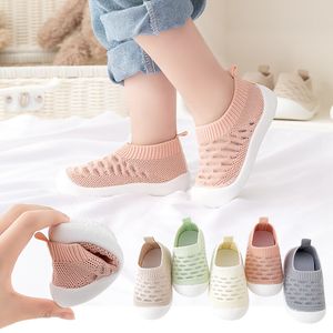 First Walkers Sneakers Bayi Sepatu Datar Kasual Anak Antiselip Alas Karet Lembut Olahraga Perempuan Laki laki Musim Semi 230328