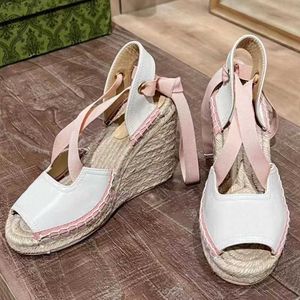 Piattaforma open-toe da donna Espadrillas Sandali firmati Cinturino con zeppa tonda Tacchi allacciati Scarpe da sposa da pescatore in vera pelle con scatola NO037